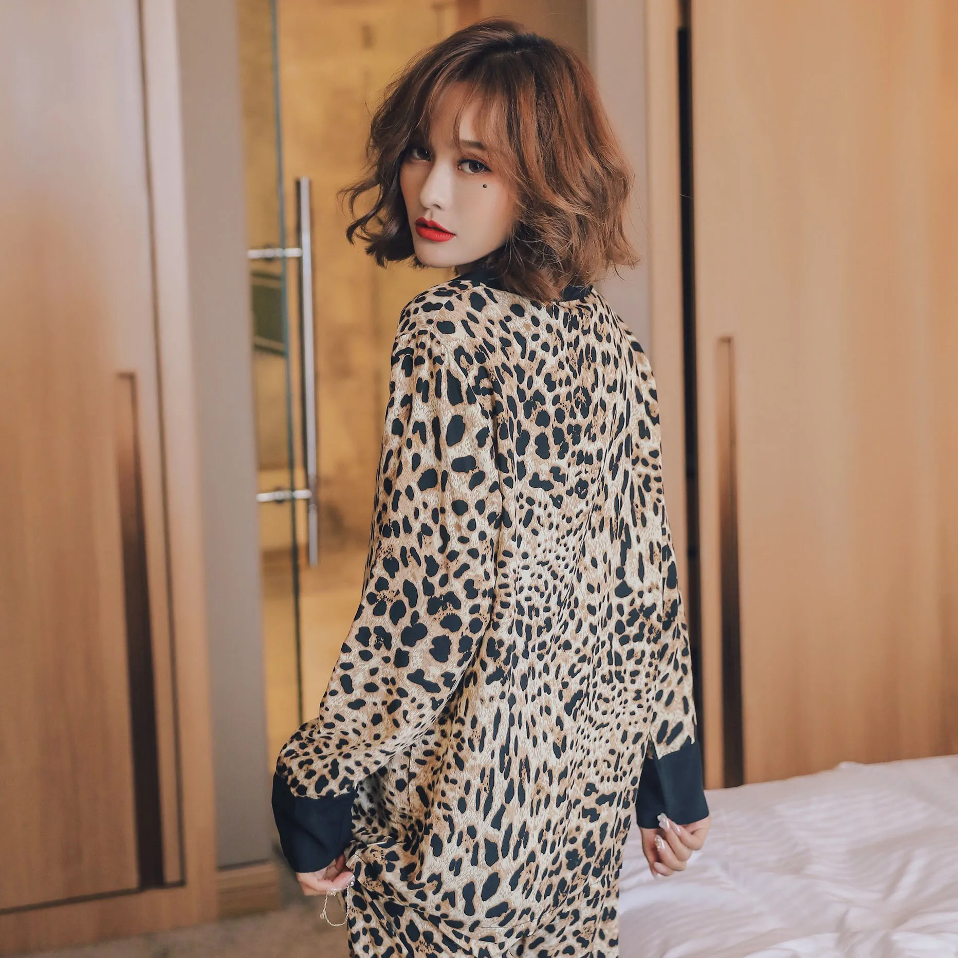 2020 осенний пижамный комплект леопардовой раскраски из меха пони ночная одежда