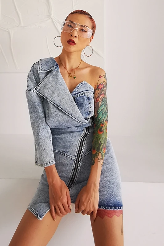 

Niche Irregular Design One-Shoulder High Waist Diagonal Asymmetric Package Hip with a Zipper Slim-Fit Sexy Denim Dress