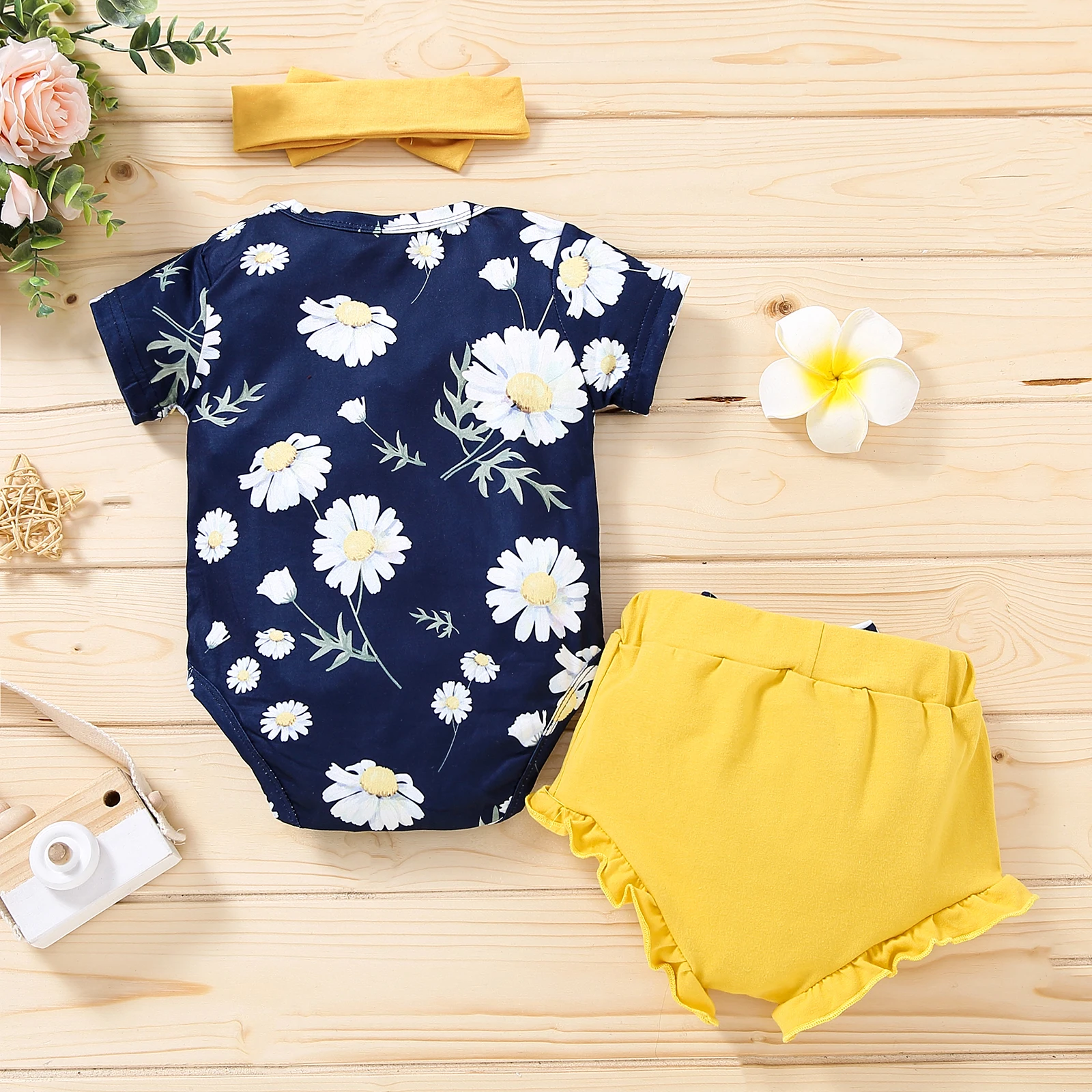 

Pudcoco 2021 Summer 0-18M Baby Girl 3Pcs Set Rose/Floral Print Short Sleeve Bodysuit+Bow Ruffled Shorts+Headband Clothes 3 Color