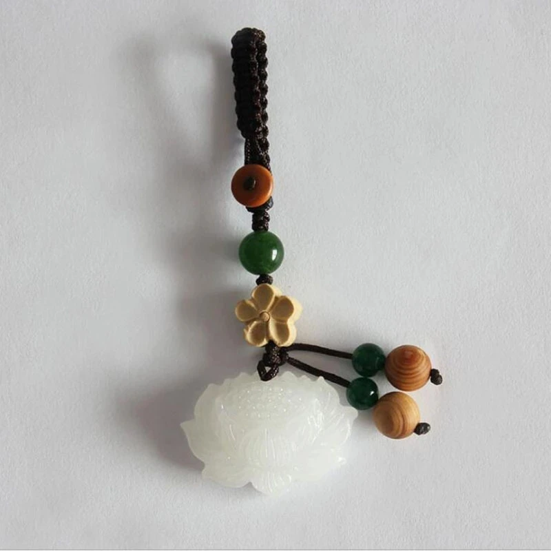 

Natural White J ade Carved Lotus Flower Pendant KeyChain Bag Car Key Holder Hangings Ornaments Handmade Woven Rope Key Rings
