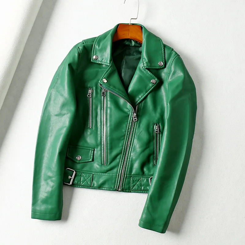 Женская короткая байкерская куртка из ПУ кожи черная осенняя искусственной с