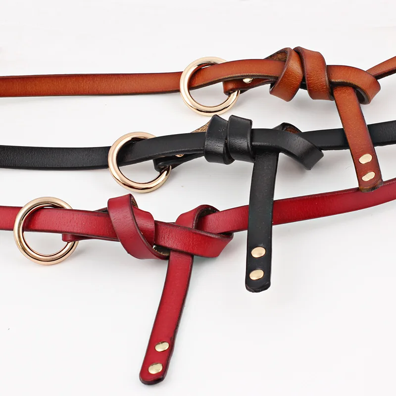 Женский узкий ремень из натуральной кожи черный белый красный с круглым кольцом