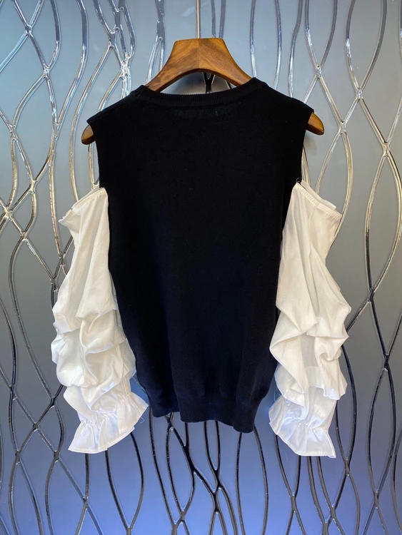 

2020 Autumn and Winter new women's round neck sleeve irregular wrinkle stitching shoulder long sleeve Joker top 925