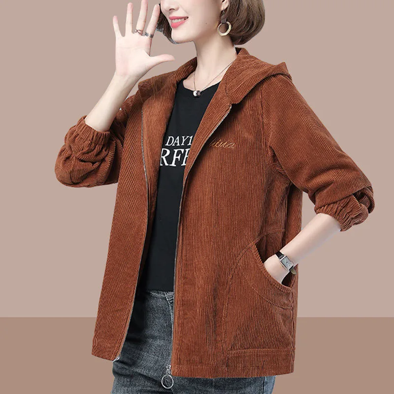 Женская вельветовая куртка с капюшоном