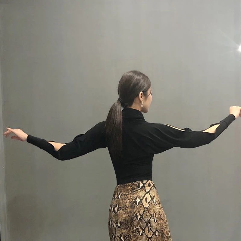 Топ для латиноамериканских танцев черная рубашка с длинным рукавом и вырезами