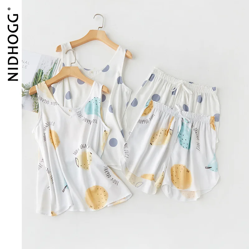 Женская атласная пижама без рукавов с принтом из вискозы и шортов 2 цвета лето