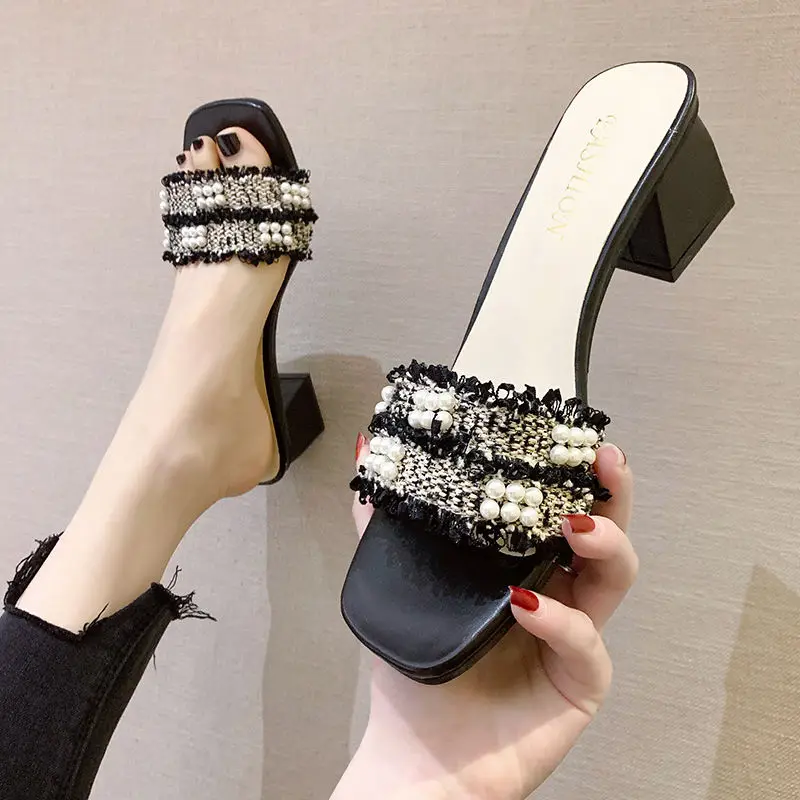 

New Summer Wear Small Fragrance Pearl Slippers Female Wild Fairy Style Thick Heel Sandals And Slippers Trend