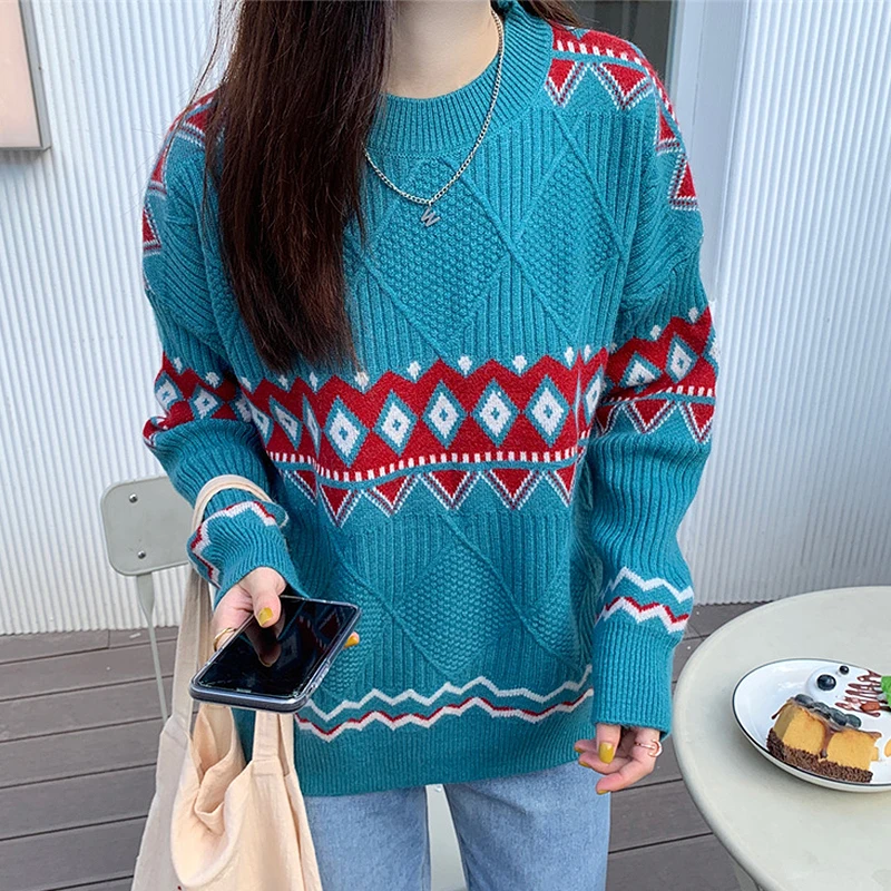 

Свитер Женский вязаный, плотный, в винтажном стиле