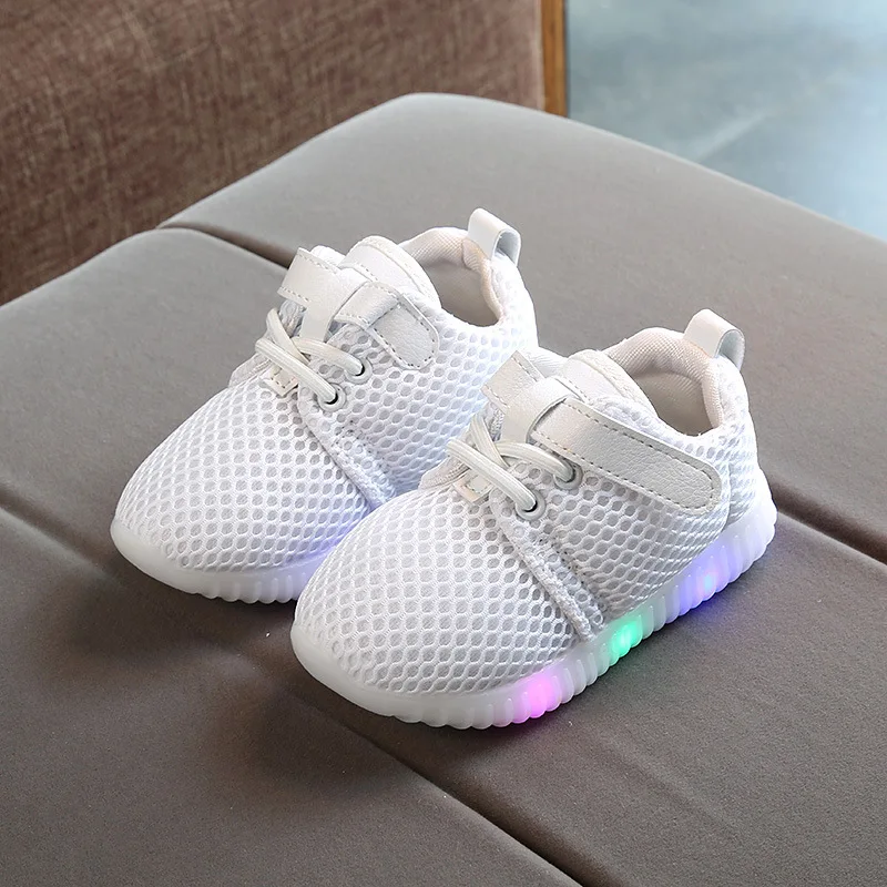 

2021 New Sports Shoes Children's Mesh Shoes Breathable LED Light Toddler Shoes Children's Casual Shoes
