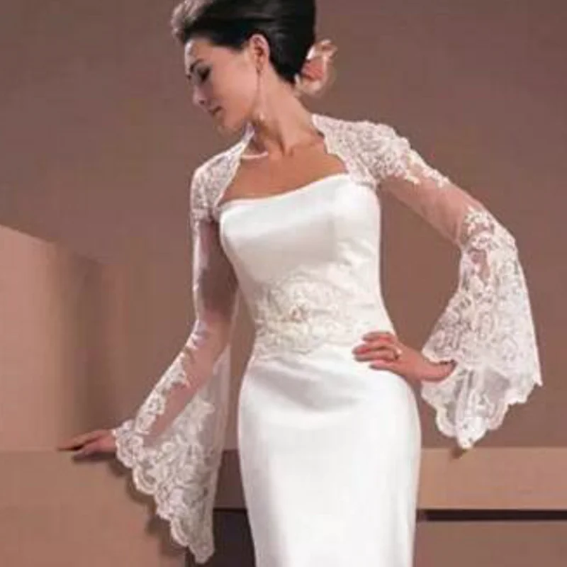 

Vintage Arabic Long Flare Sleeves Lace Jacket Open Back With Buttons Wedding Bridal Wrap Elegant Bride Accessories DQG1249