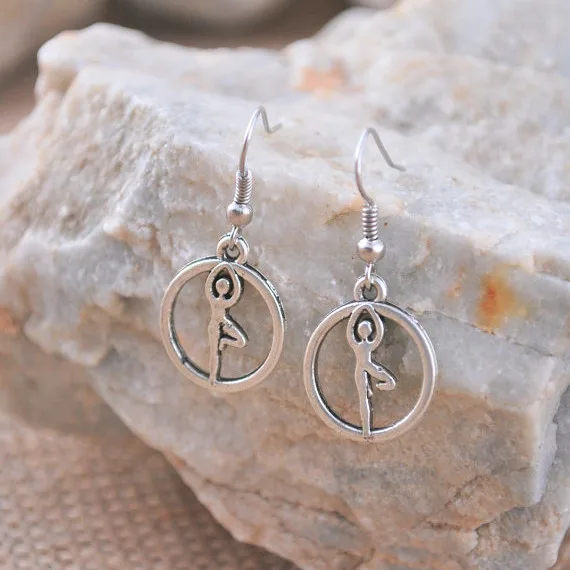 

Exquisite Women Silver Colour Earrings Yoga Earrings Role Playing Earrings Hip Hop Punk Motorcycle Party Earrings Jewelry Gifts