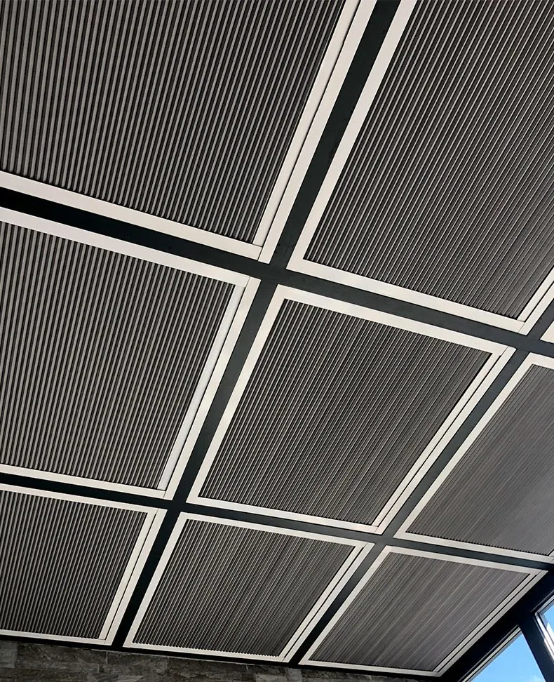 Моторизованный люк сотовые оттенки с алюминиевой рейкой для открытия оконных