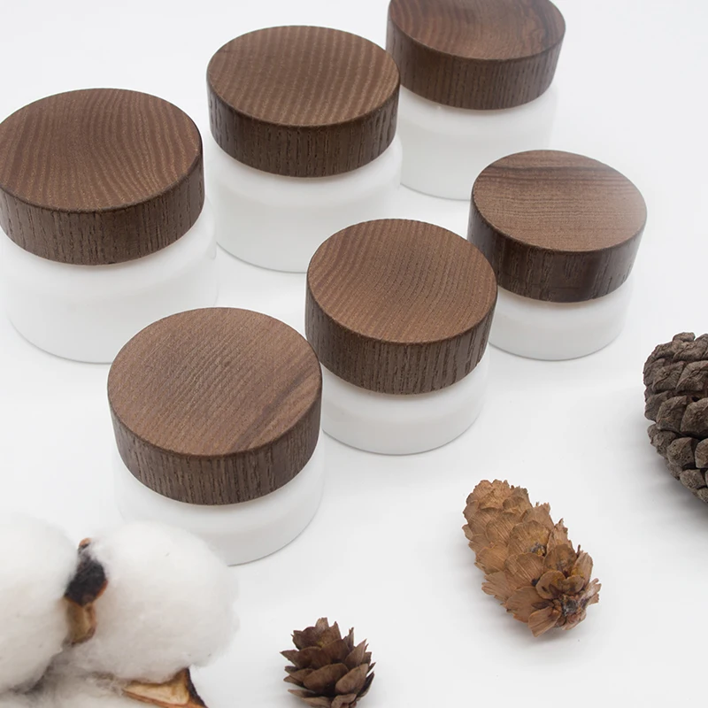 Косметические фарфоровые белые стеклянные банки с бамбуковой крышкой 15g50g