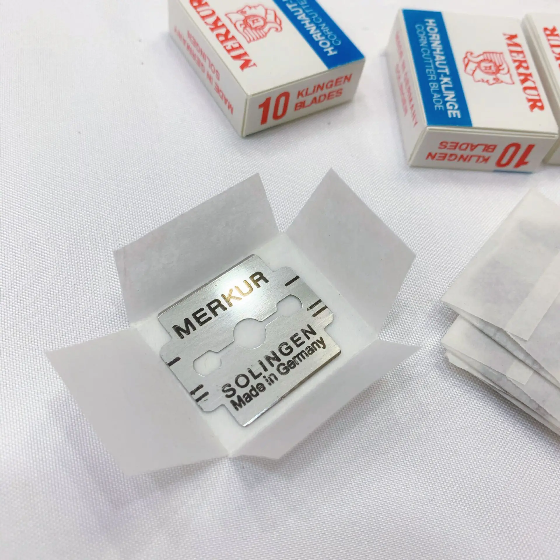 Ангния 100 шт./коробка Запасные лезвия для удаления мозолей и натоптышей на ногах, планер для педикюра, инструмент для ухода за ногами и красоты