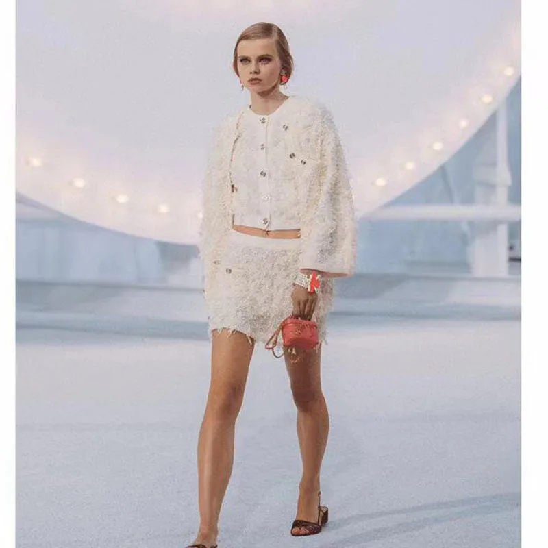 

Runway Fahion 2021 Knitted Sweater Sets Women Sleeveless Cardigan And Mini Skirt Vintage Elegant Two Pieces High Quality Outfits