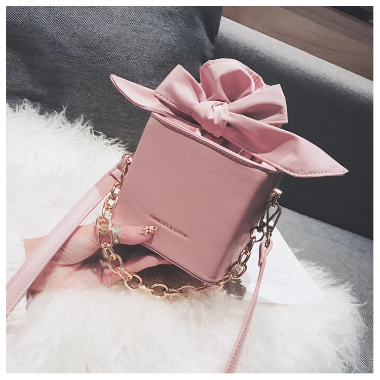 

Женская дизайнерская сумка, Новая высококачественная Сумка-тоут из искусственной кожи с бантом на цепочке, сумка-мессенджер на плечо, мини-...