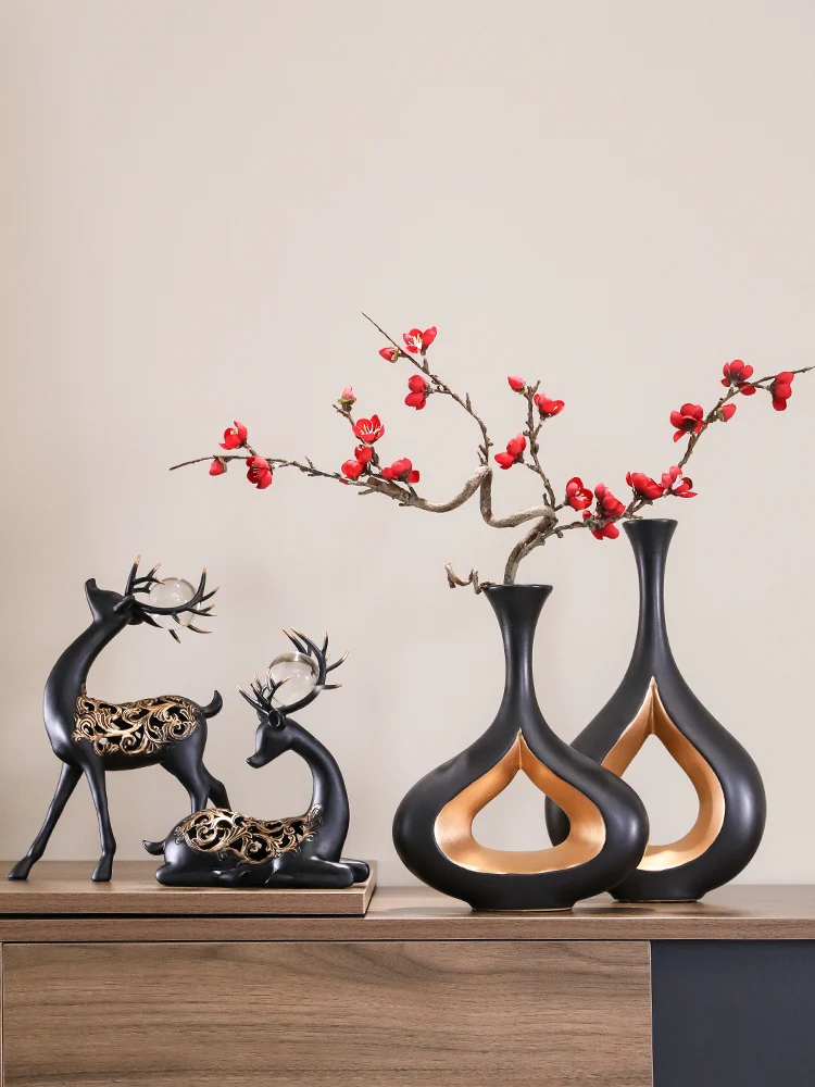 

Modern European Ceramic Black Gold Vase Living Room Decoration Creative Hollow Flower Exquisite Flowers Vase Decoration Home