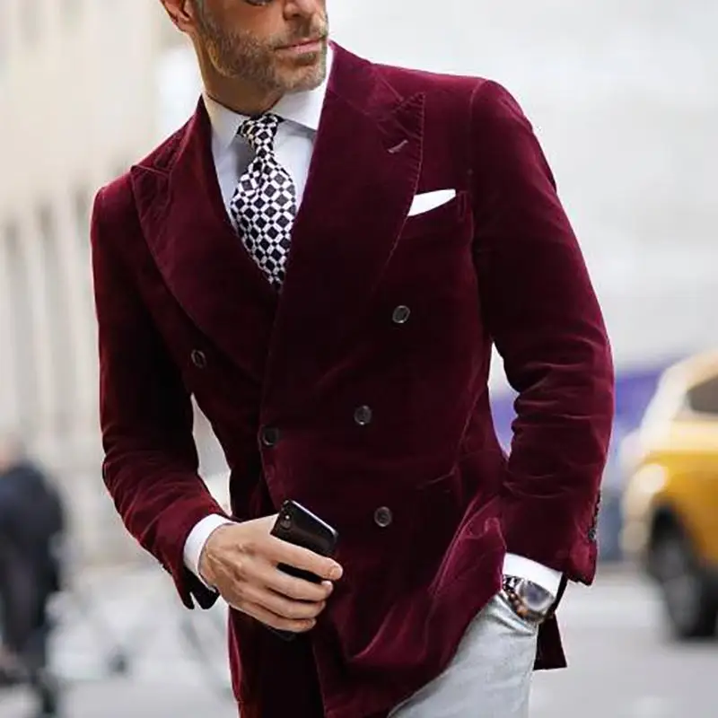 1 Piece Burgundy Velvet Groom Wear Slim Fit Double Breasted Peaked Lapel Mens Business Formal Prom Tuxedos Best Man Blazer Suit