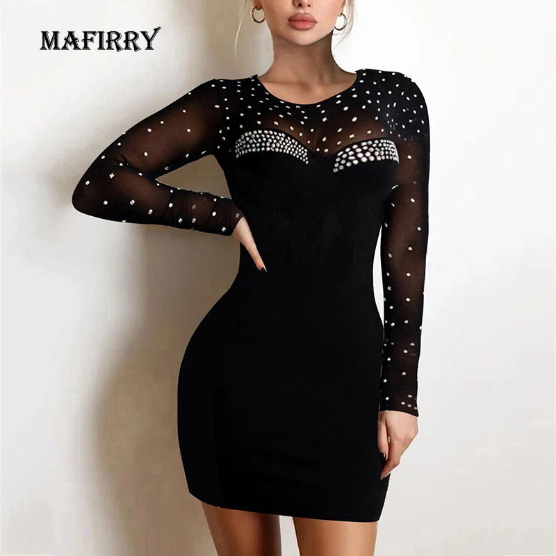 Платье-футляр женское с круглым вырезом и длинным рукавом офисное облегающее