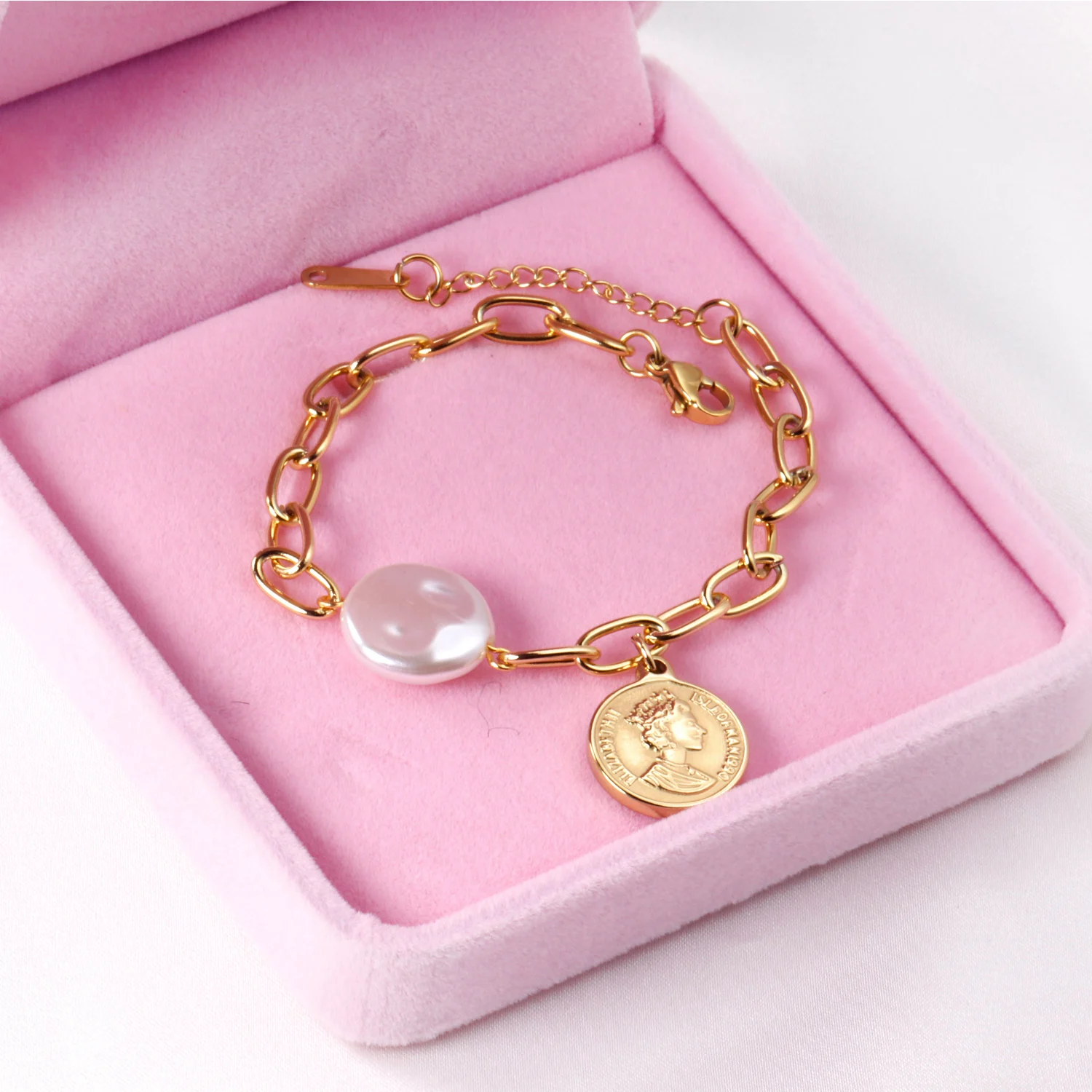 

LUXUSTEEL Couple Bracelets Women Men Vintage Jewelry Stainless Steel Round Queen Pendants Fashion Imitation Pearl Link Chain