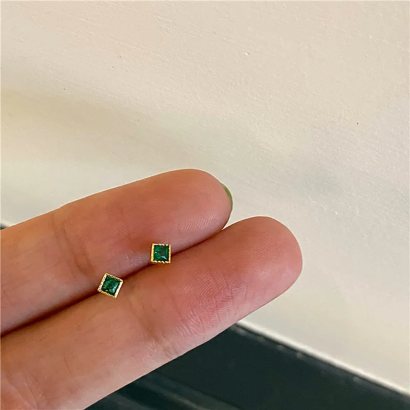 

925 Silver Simple Emerald Sugar Studs Female French Premium Web Celebrity Earrings