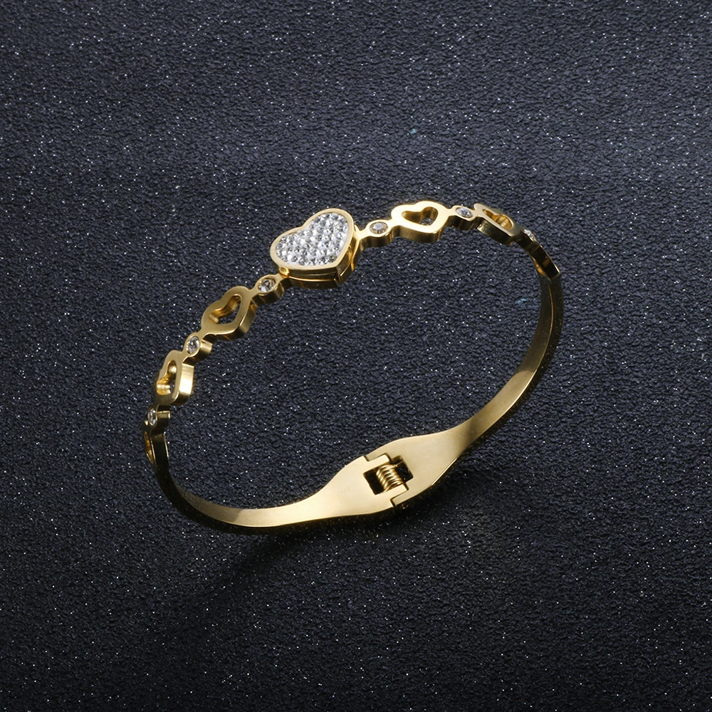 

Stainless Steel Luxury Clay CZ Crystal Lover Heart Bangles Hollow Heart Shape Bracelets For Women Men Party Jewelry Gift