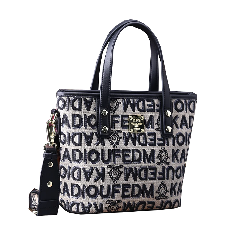 

Genuine Leather Handbags 2021 New Fashion Letters Popular One-shoulder Messenger Bag Purses and Handbags Luxury Designer Gg