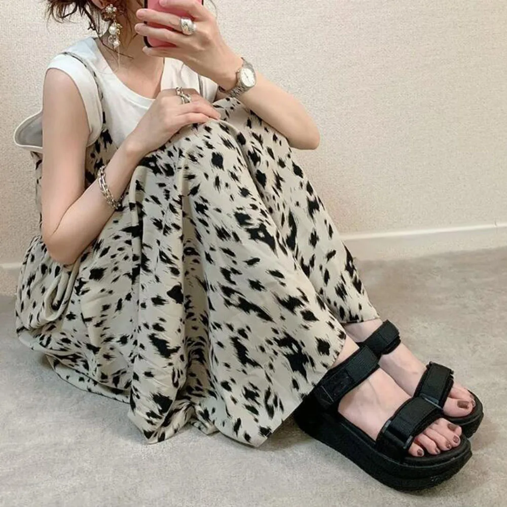 

2021 New Japanese Style Printing Women's Sling Dress Loose Casual Leopard V-neck Simple Thin Sleeveless