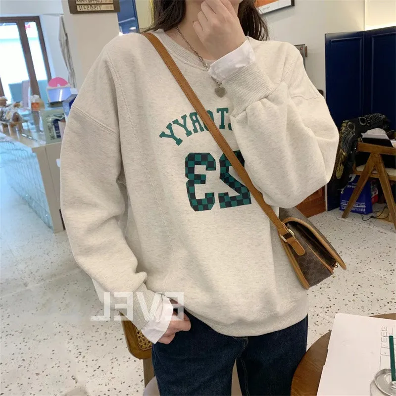 

Зимняя женская толстовка с подкладкой из шерпы, большие размеры, с круглым вырезом, утепленные флисовые Повседневные пуловеры с принтом, па...