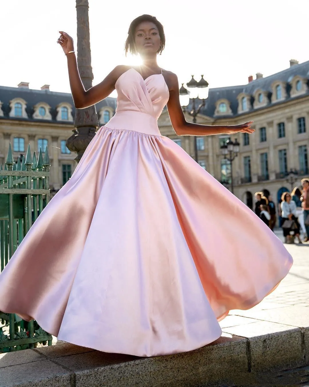 

Fashion Pink Long Prom Dresses With spaghetti Satin A Line Floor Length Sexy Backless Evening Party Dress