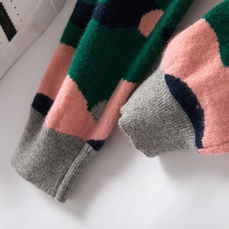 Рисунок 3 - Женские брюки для бега с узором