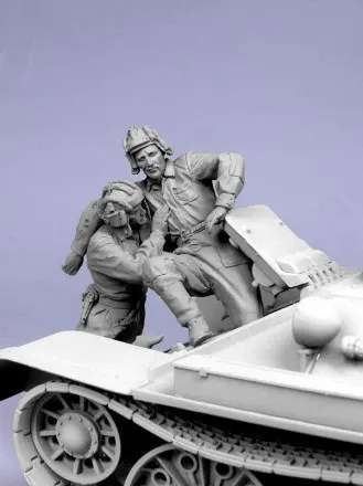 Unassambled 1/35 выхода бак Экипаж включает 2 (без бака) статуэтка в виде набор