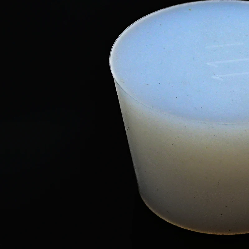 Силиконовая пробка устойчивая к высоким температурам и коррозии маленькая