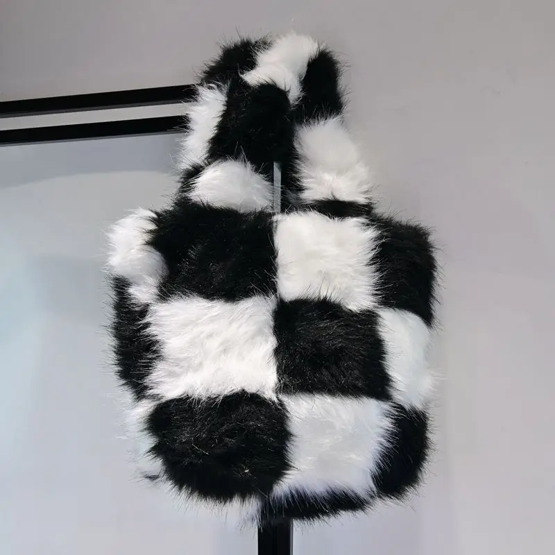 

Black Plaid Women Faux Fur Bag Designer Fluffy Shoulder Bag Winter Soft Plush Handbag and Purse Warm Checkerboard Tote Lady 2021