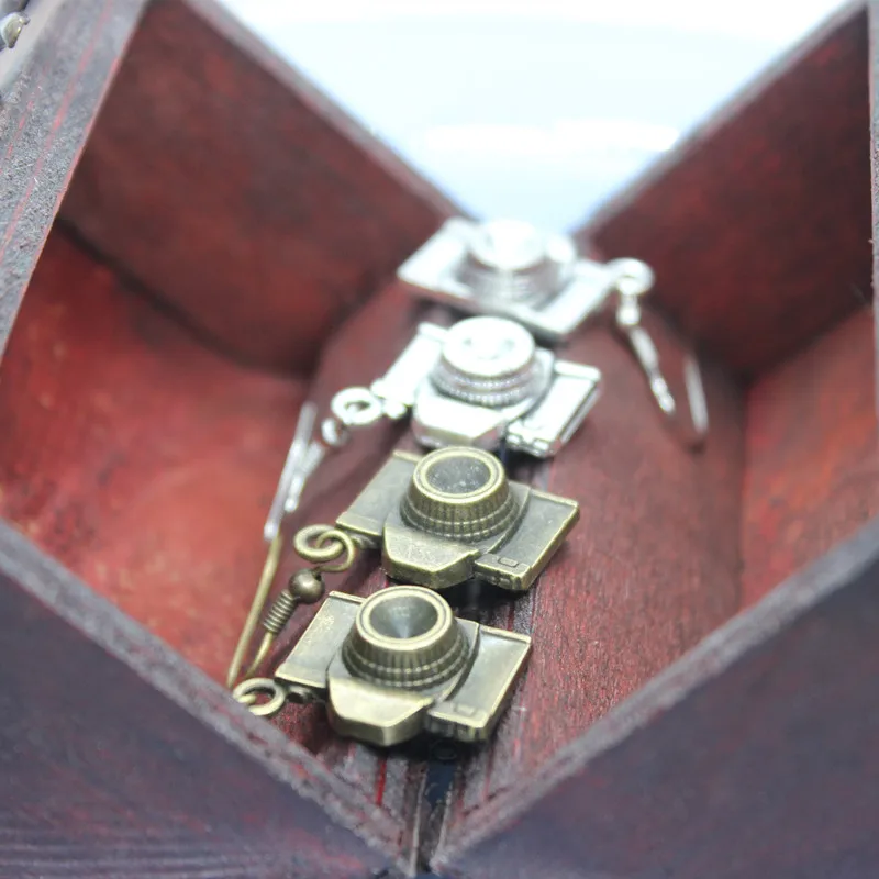 Винтажные Симпатичные серьги в форме мини камеры из бронзового цинкового сплава