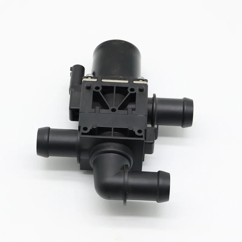 

Heater Control Valve LR016848 Water Valve for Land Rover Discovery 3 4