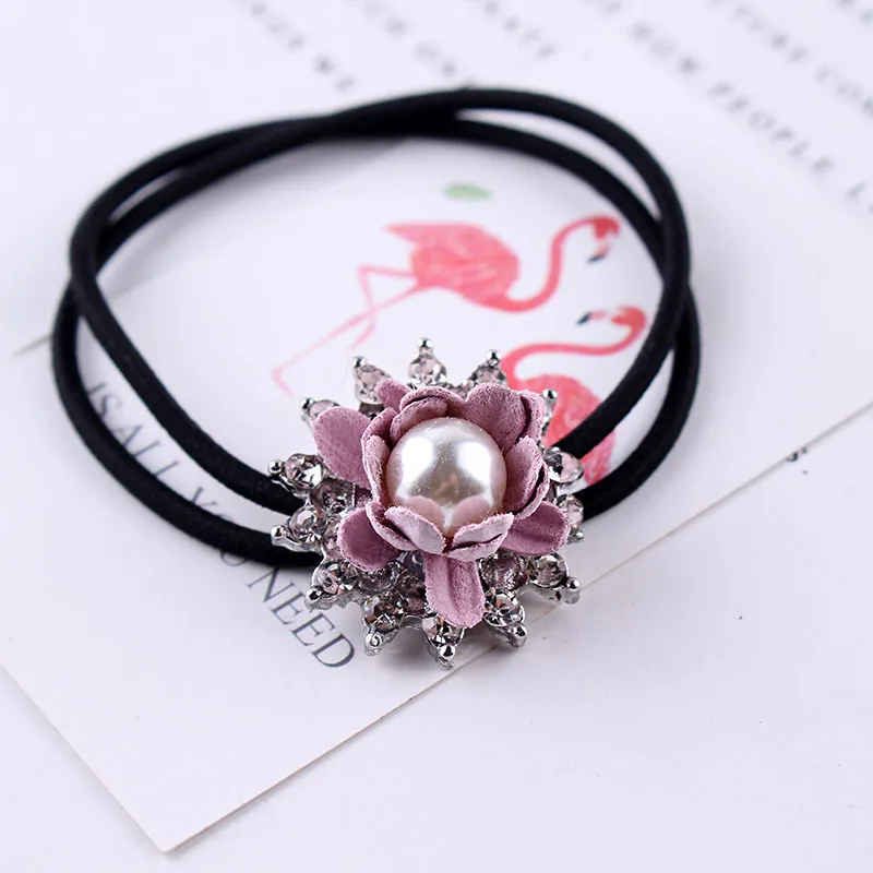 

Korean version of the big pearl flower hair ring bridal headdress Zhen rubber band head flower lotus hair accessories
