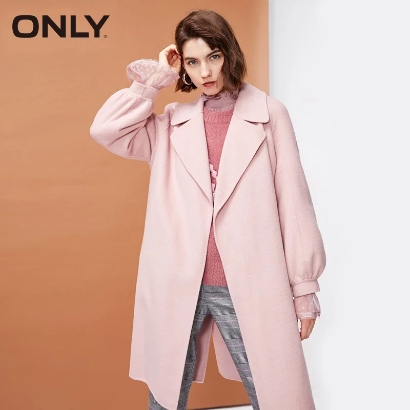 Только зимнее шерстяное пальто средней длины с отложным воротником и поясом |