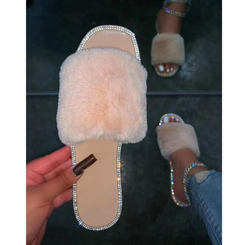 

Furry Slipper 2021 Autumn New Women's Flat Sandals Fashion Plush Slippers Rhinestone Open Toe Outdoor Women's Shoes Plus Size 43