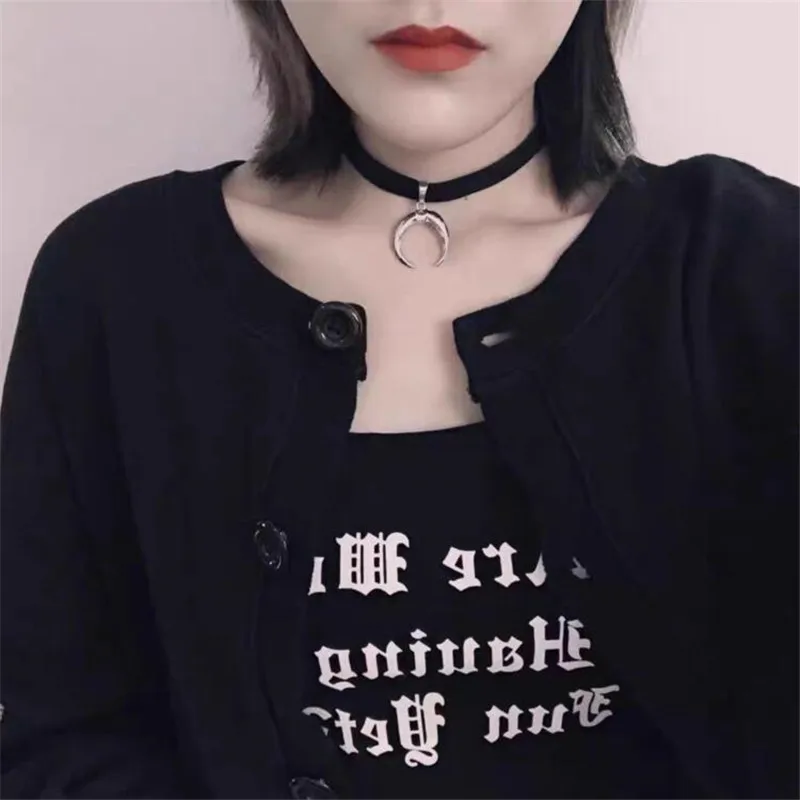 Женский Бархатный чокер ожерелье ручной работы с подвеской в виде Луны готика