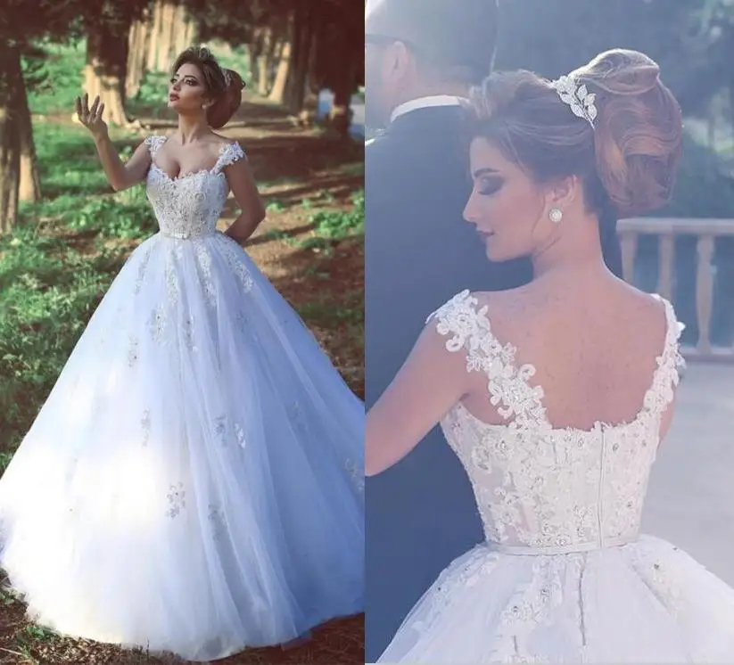 

Арабское винтажное кружевное свадебное платье с рукавами-крылышками на молнии сзади с бусинами искусственные Африканские свадебные плать...