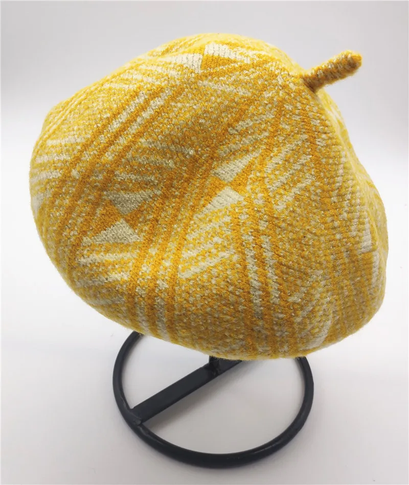 New Hot Casual Cotton Beret Cap Women's Outdoor Wool Floral Plaid Printed Artist Cap Pumpkin Hat Gorros