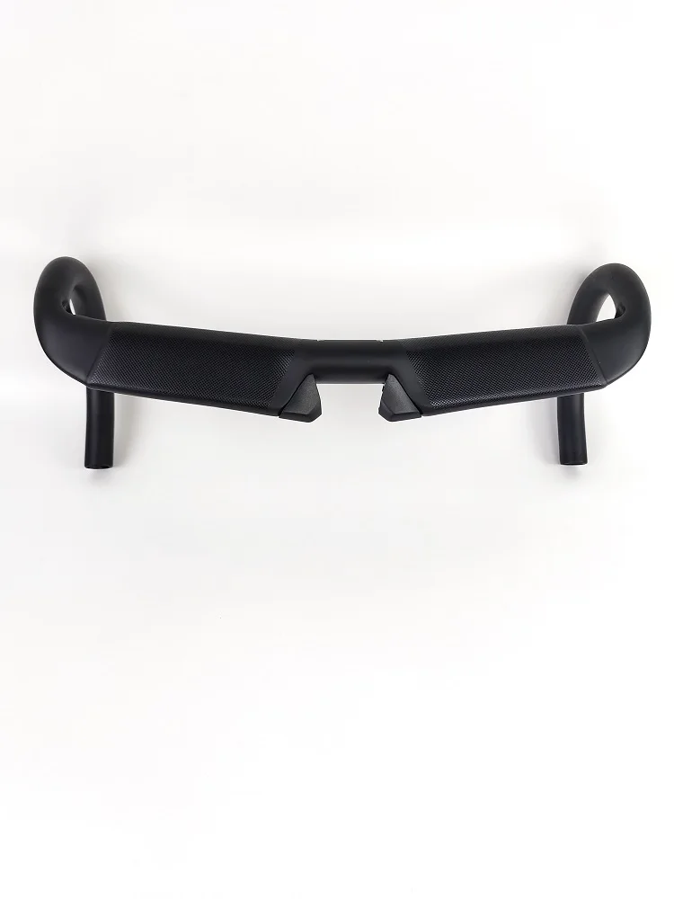 Новый руль велосипеда из углеродного волокна уменьшает сопротивление изогнутая