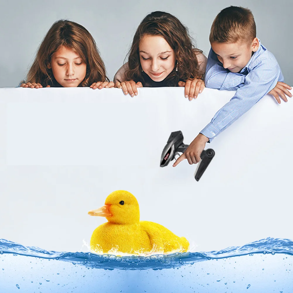 

2.4G Electric RC Boat Simulation Little Duck Vehicles Waterproof Model Children Shower Toy Amphibious Water Road Toys DT