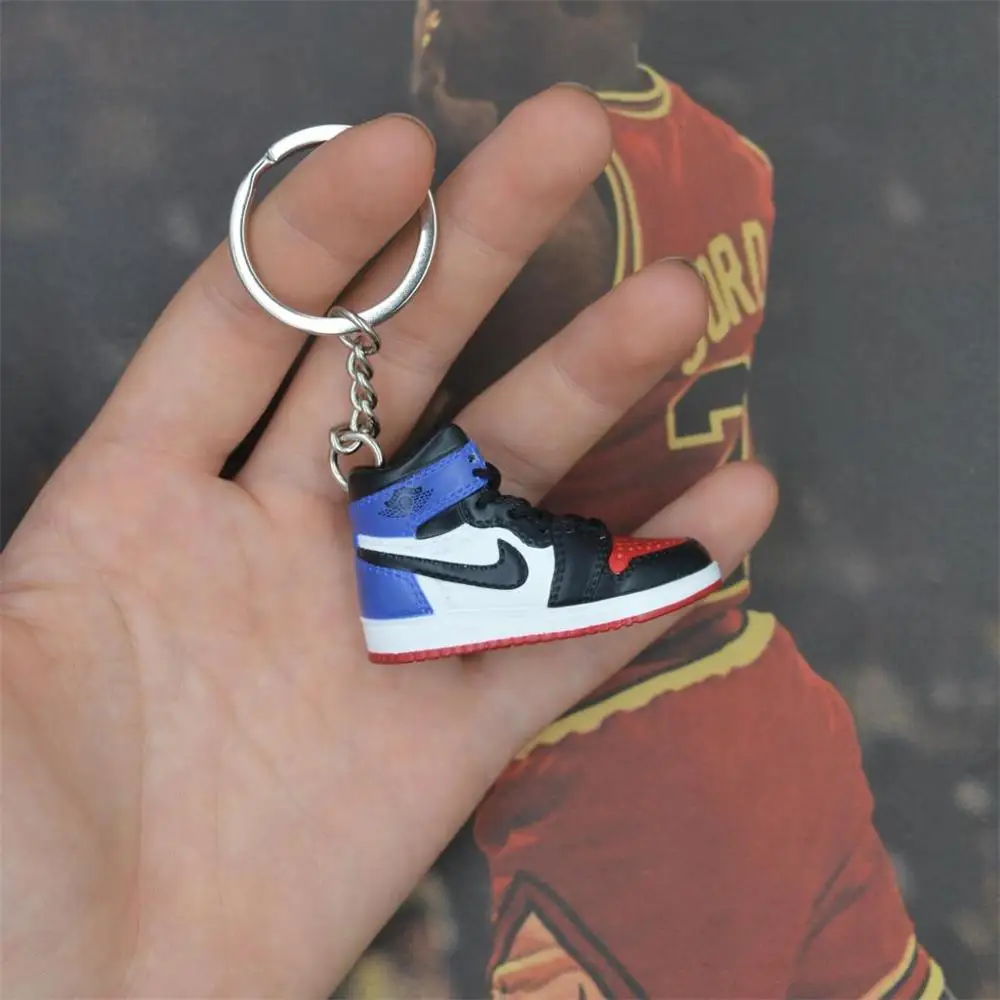 one shoe keychain Дропшиппинг aj1 offwhite Chicago Unc брелок в виде кроссовка Air Jordan 1 3D мини-кроссовки, закрытая спортивная обувь брелок в виде кроссовка s - Цвет: one shoe keychain