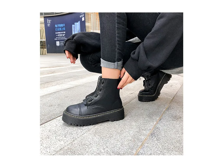 Женская Осенняя обувь; botas mujer; женские Ботинки martin из искусственной кожи; модные брендовые женские мягкие ботильоны с перекрестной шнуровкой; Цвет Черный