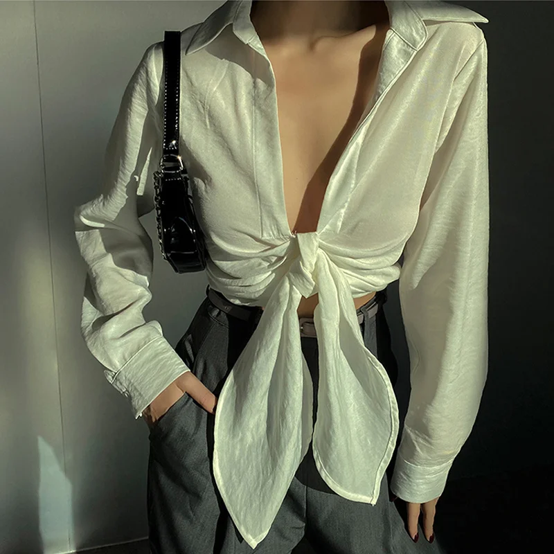 

Женская блузка с глубоким вырезом, завязкой на талии, гофрированной талией, баской и бантом, A044