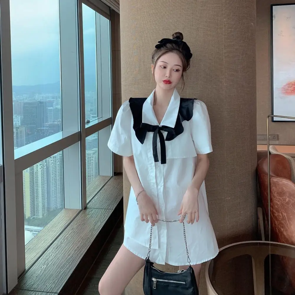 Женское однотонное платье рубашка с отложным воротником и коротким рукавом