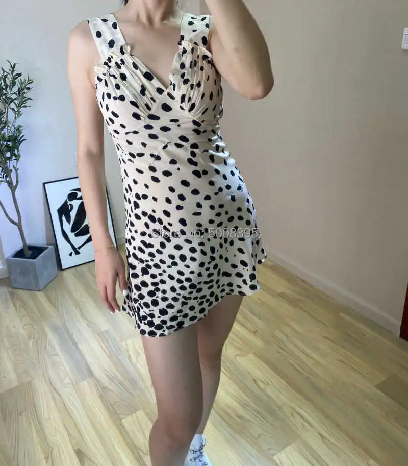 

Woman Silk Cream Black COW Dot Print Short Dress Tank V-NECK SLEEVELESS Pleats detail Fashion Mini dress