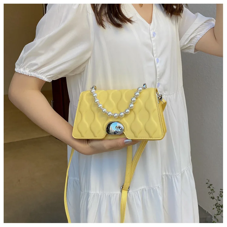 

Женская сумка Indentation, Новинка лета 2021, сумка-мессенджер на плечо с жемчугом, городская простая женская сумка